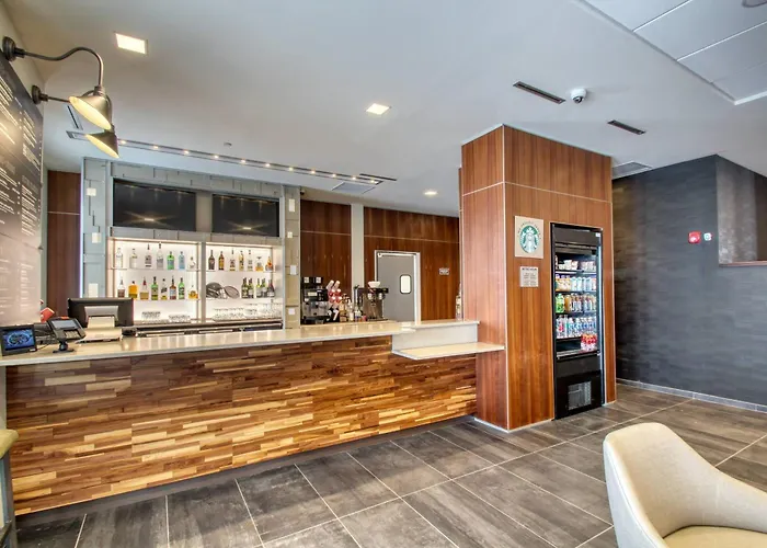 Courtyard By Marriott Fargo