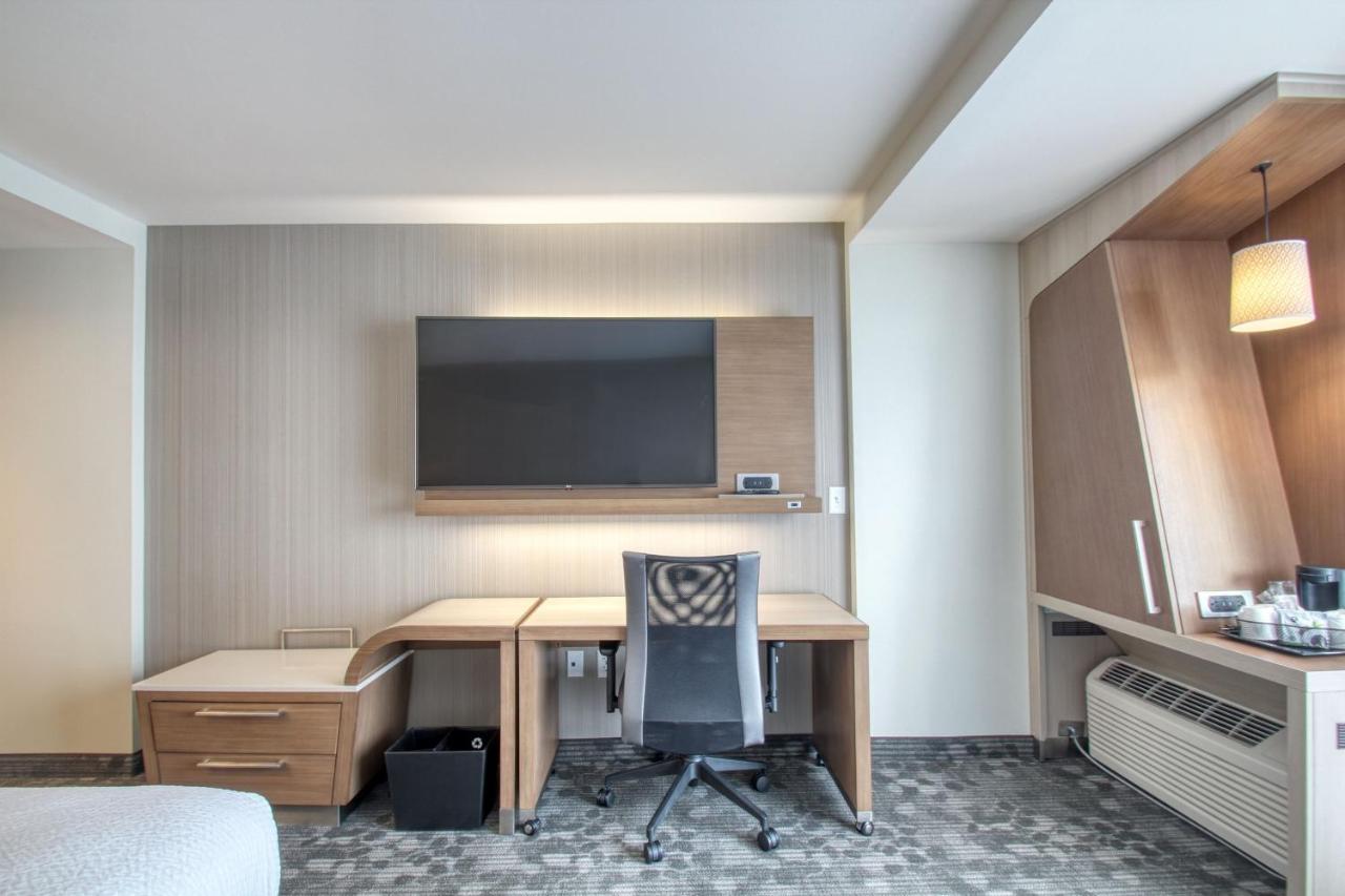 Courtyard By Marriott Hotel Fargo