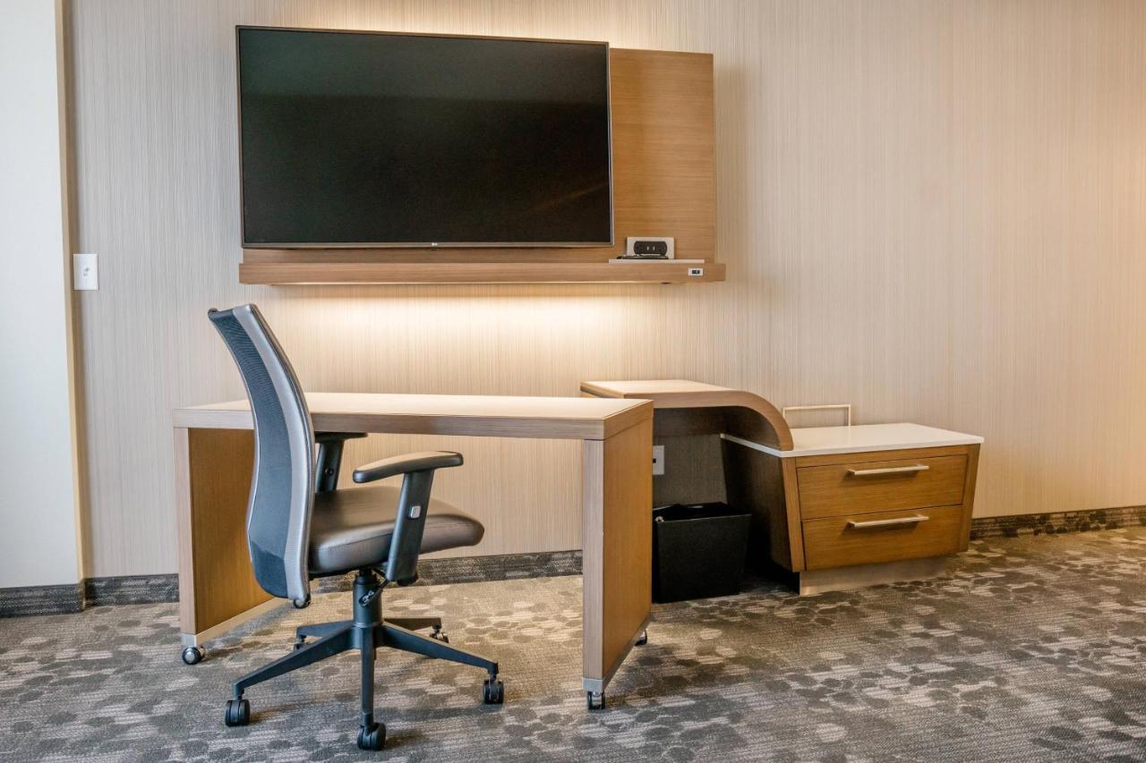Courtyard By Marriott Hotel 3*