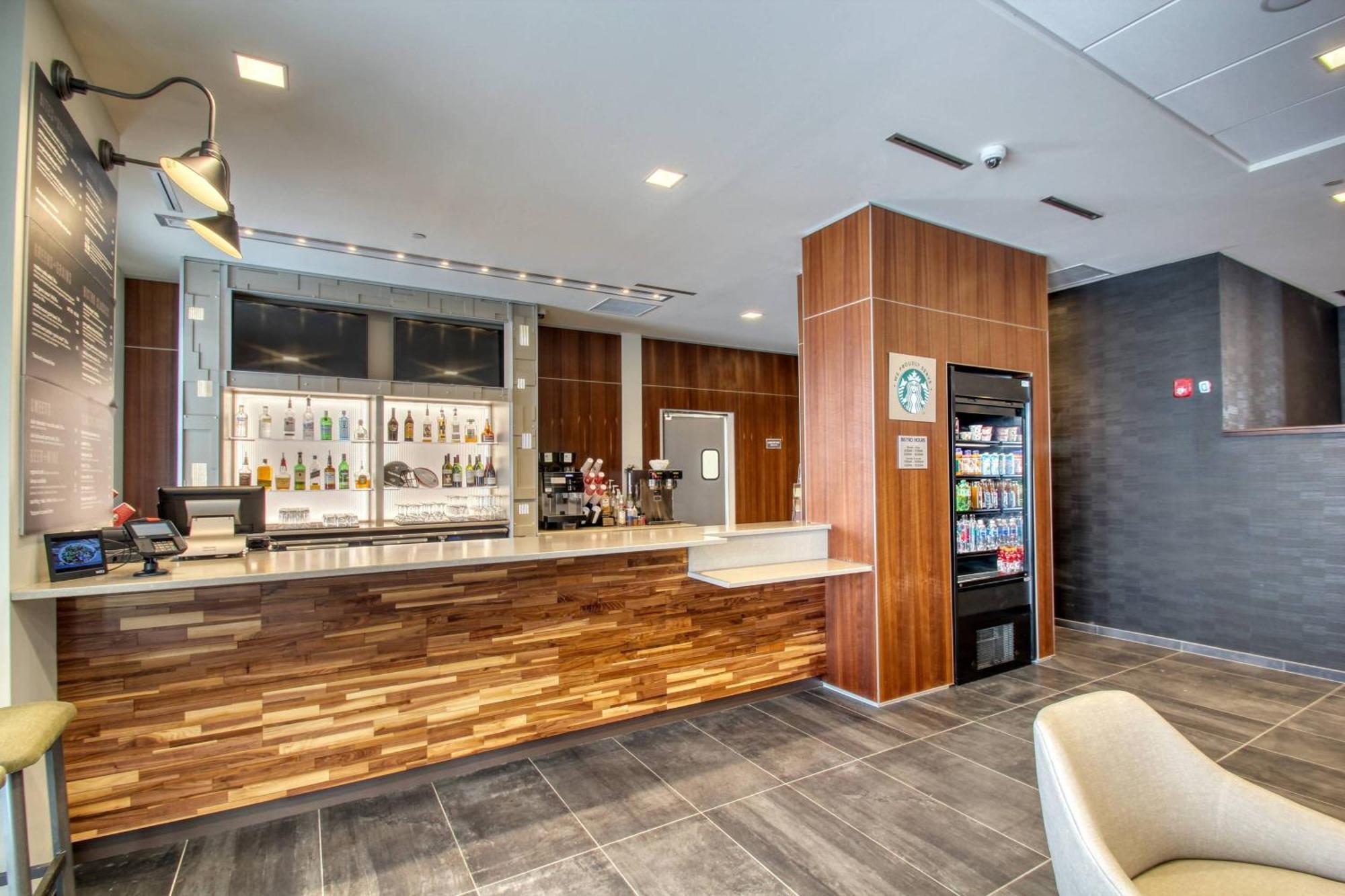 Courtyard By Marriott Fargo