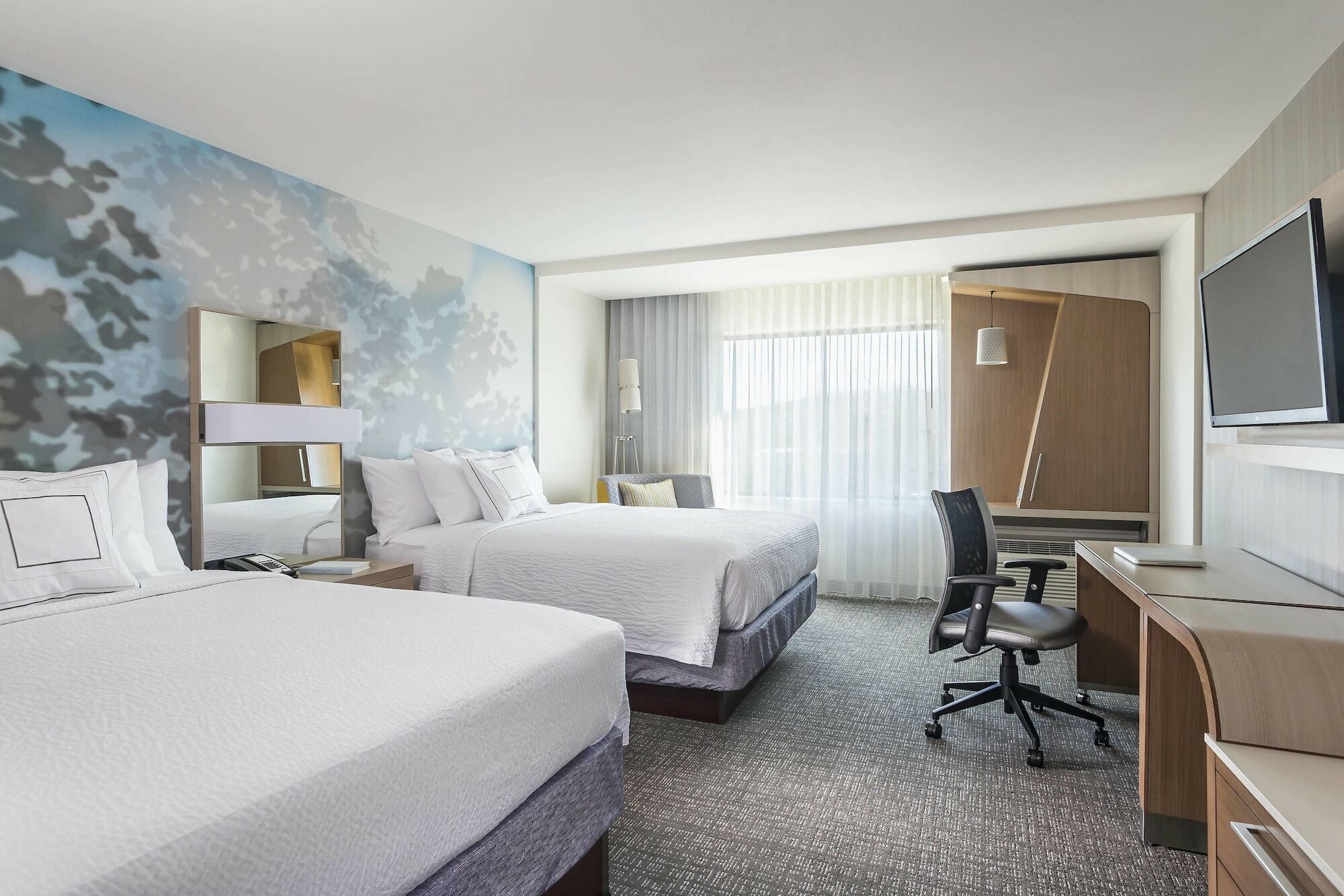 Courtyard By Marriott